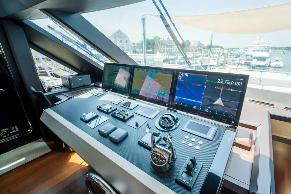 Dock Dock Goose, 2021 Ocean Alexander 28R, photo 41