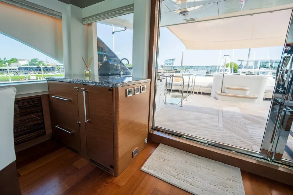 Dock Dock Goose, 2021 Ocean Alexander 28R, photo 48
