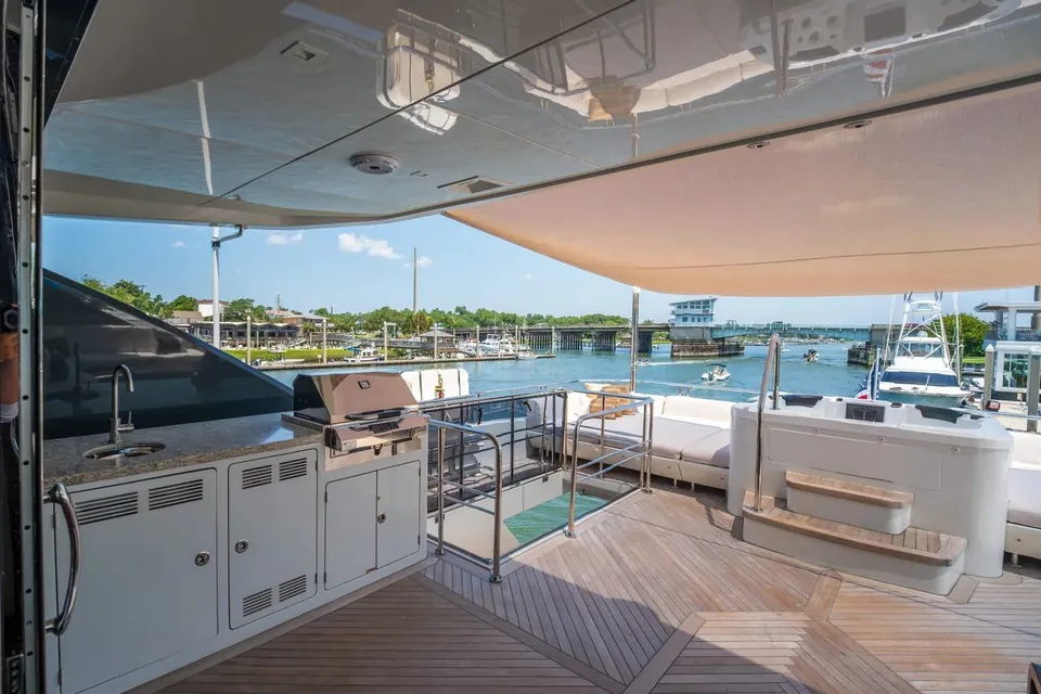Dock Dock Goose, 2021 Ocean Alexander 28R, photo 50