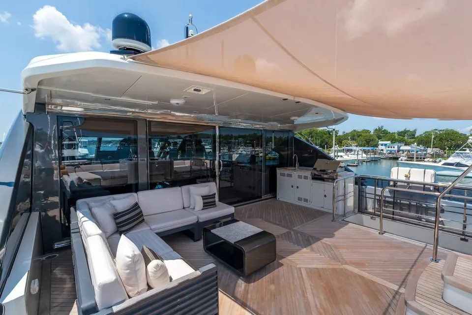 Dock Dock Goose, 2021 Ocean Alexander 28R, photo 55