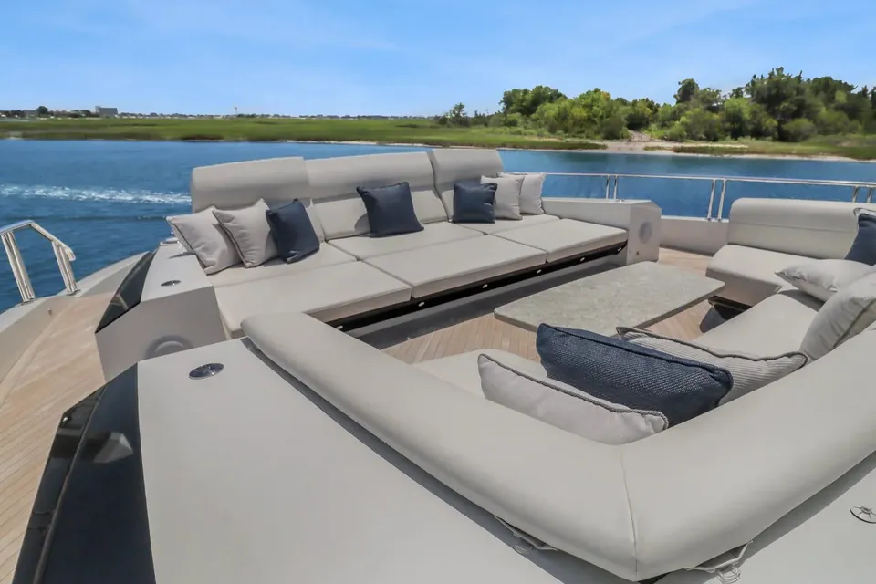 Dock Dock Goose, 2021 Ocean Alexander 28R, photo 58