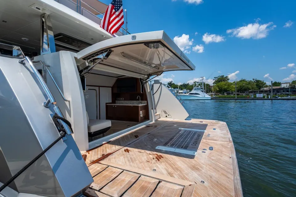 Dock Dock Goose, 2021 Ocean Alexander 28R, photo 64