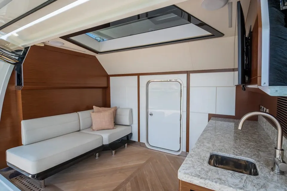 Dock Dock Goose, 2021 Ocean Alexander 28R, photo 66
