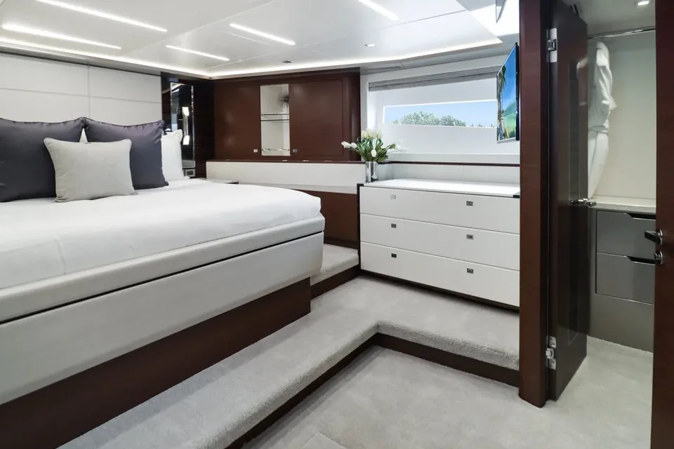 Dock Dock Goose, 2021 Ocean Alexander 28R, photo 71