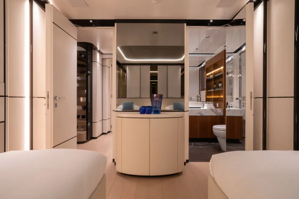 2028 Mangusta Oceano 44, photo 24