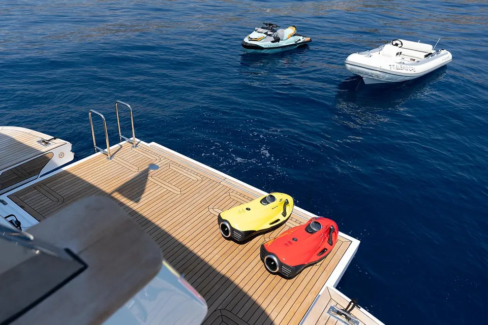 Alexandra, 2025 Azimut Magellano 30M, photo 4