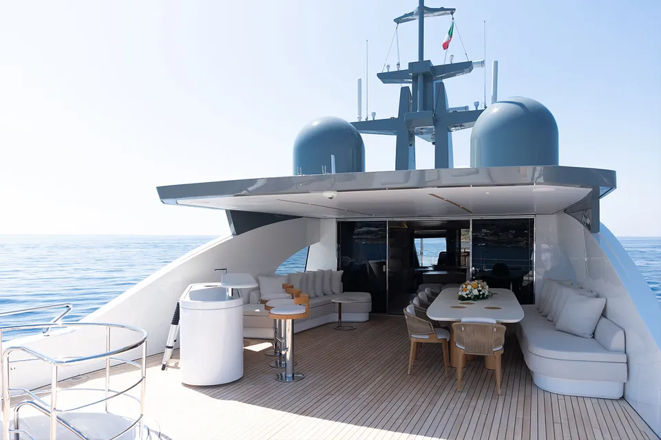 Alexandra, 2025 Azimut Magellano 30M, photo 5