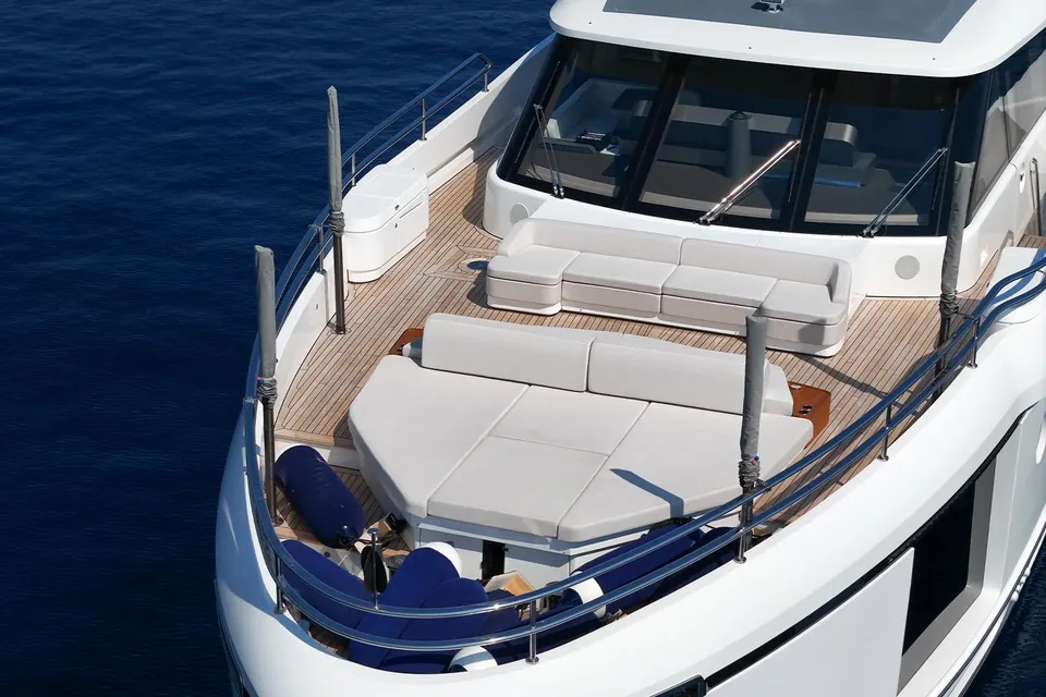 Alexandra, 2025 Azimut Magellano 30M, photo 15