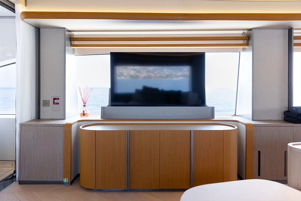 Alexandra, 2025 Azimut Magellano 30M, photo 20