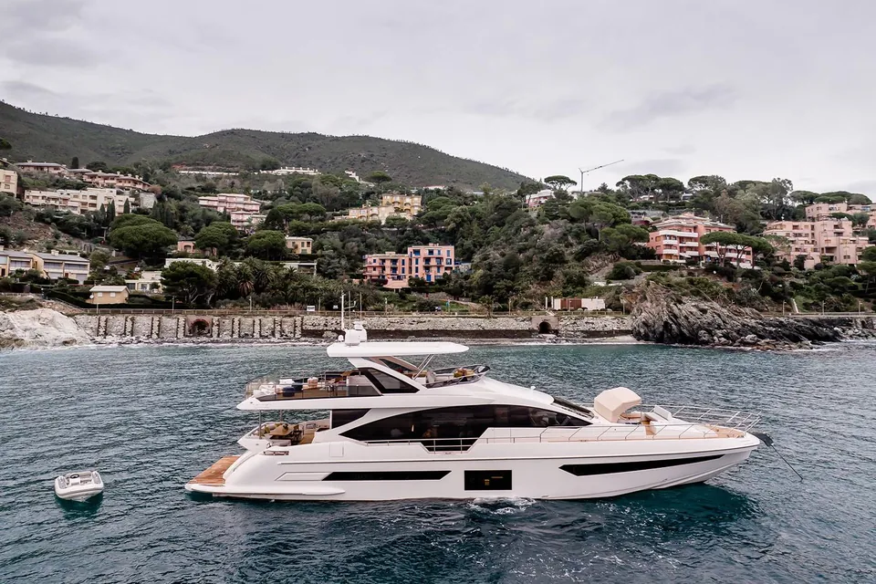 Lastochka, 2018 Azimut Grande 25M, photo 7