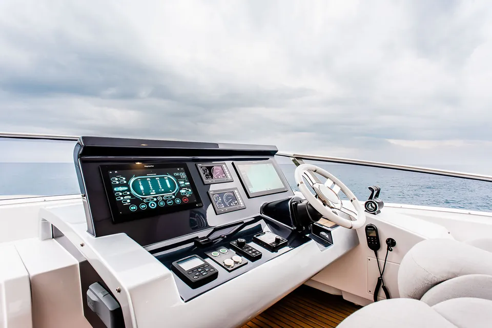Lastochka, 2018 Azimut Grande 25M, photo 14
