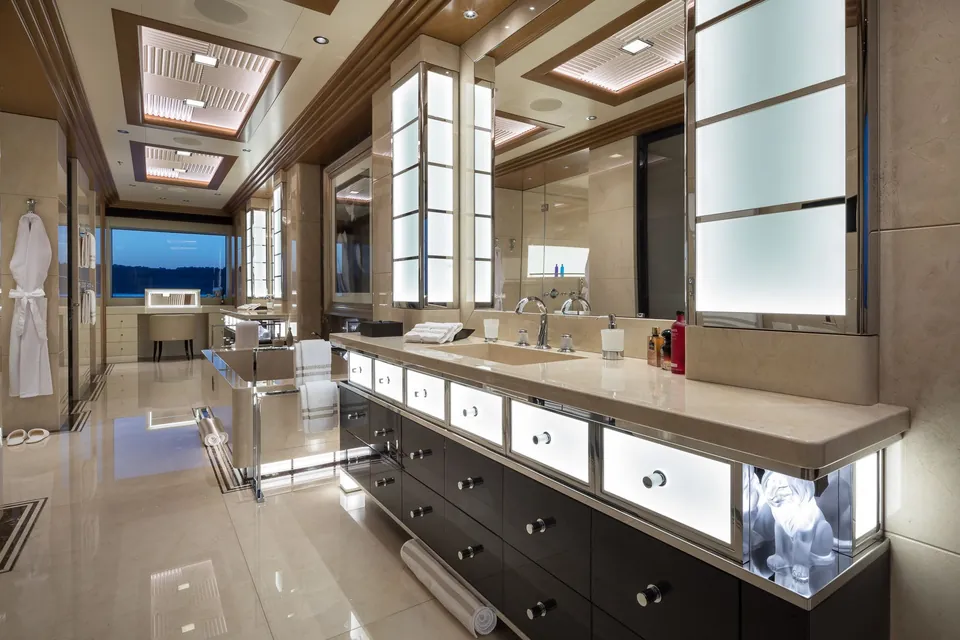 Mar, 2020 Benetti FB272, photo 13