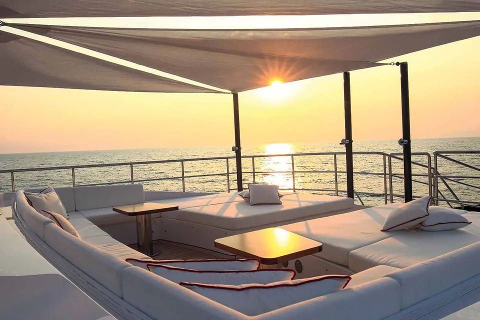 Lady M II, 2015 Benetti Crystal 140, photo 2
