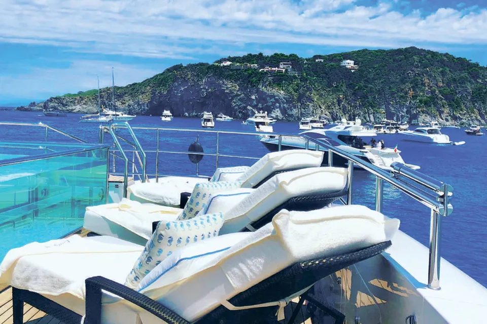 Lady M II, 2015 Benetti Crystal 140, photo 4