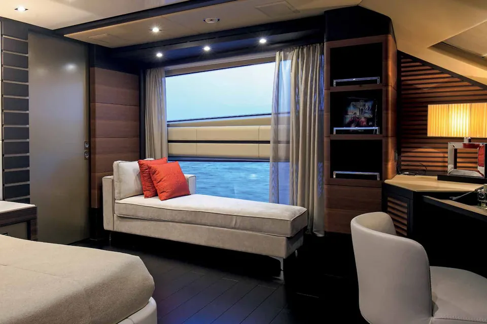 Lady M II, 2015 Benetti Crystal 140, photo 8