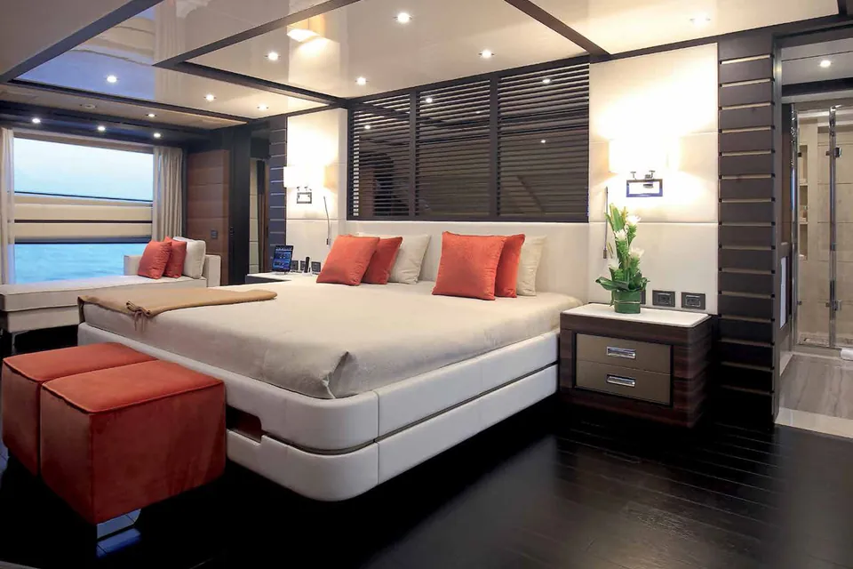 Lady M II, 2015 Benetti Crystal 140, photo 16