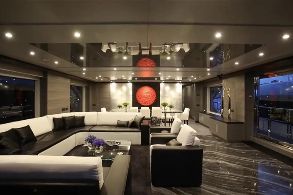 Charisma, 2015 Benetti Fast 125, photo 13