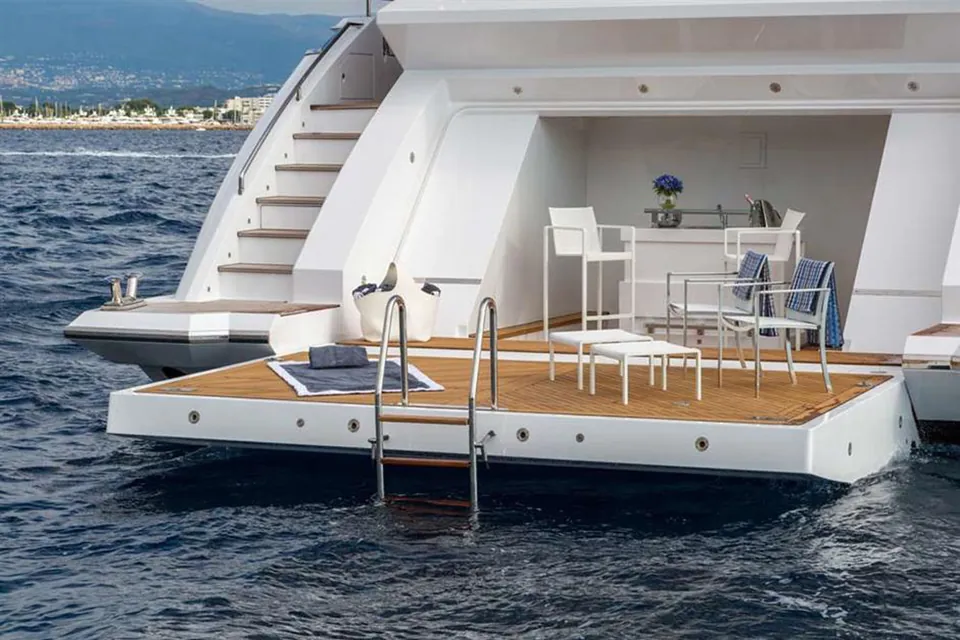 Charisma, 2015 Benetti Fast 125, photo 34