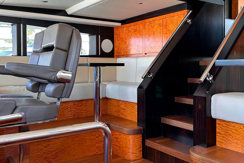 2019 Majesty Yachts 100, photo 11