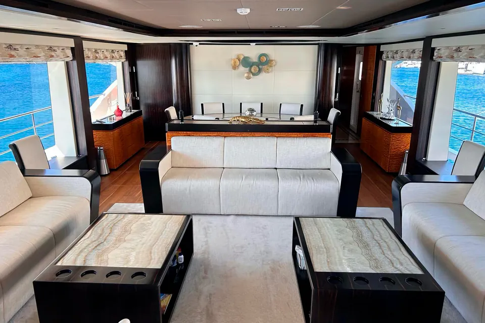 2019 Majesty Yachts 100, photo 14