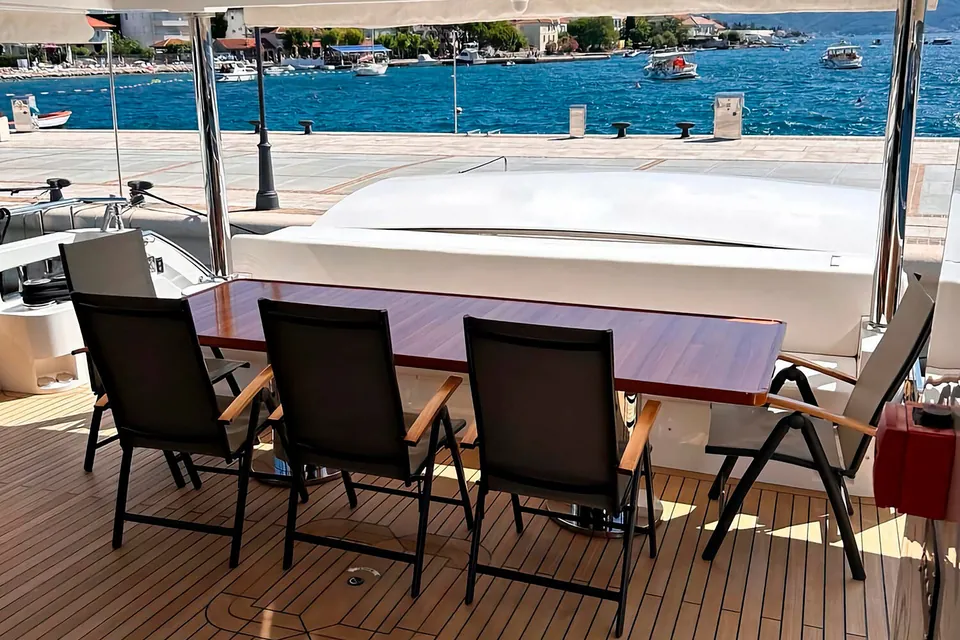 2019 Majesty Yachts 100, photo 16