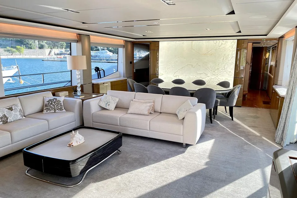 Afon, 2020 Princess 30M, photo 2