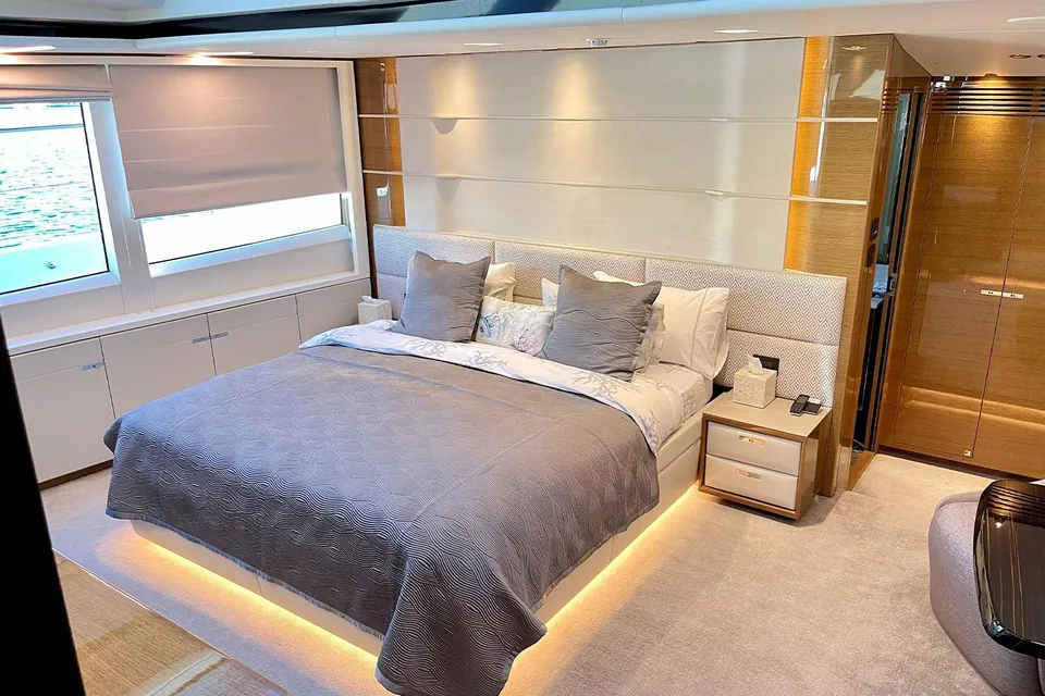 Afon, 2020 Princess 30M, photo 23