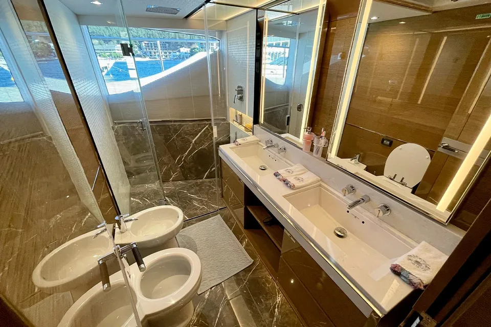 Afon, 2020 Princess 30M, photo 25