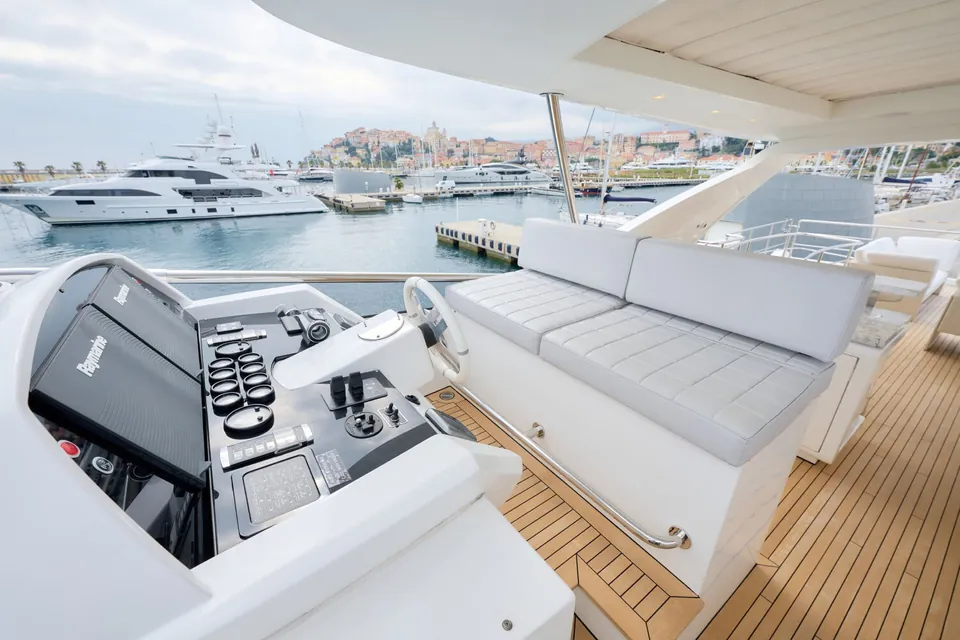 Sun & Sea, 2018 Azimut Grande 30M, photo 17