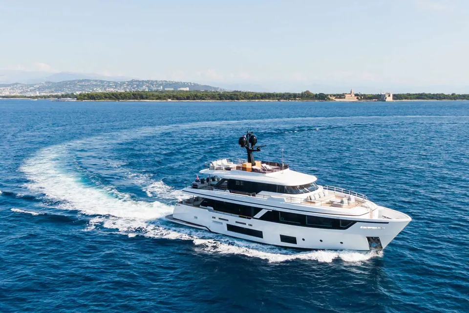 Custom Line Navetta 30 II, 2021 Custom Line Navetta 30, photo 2