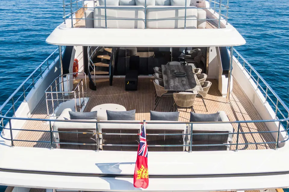 Custom Line Navetta 30 II, 2021 Custom Line Navetta 30, photo 10