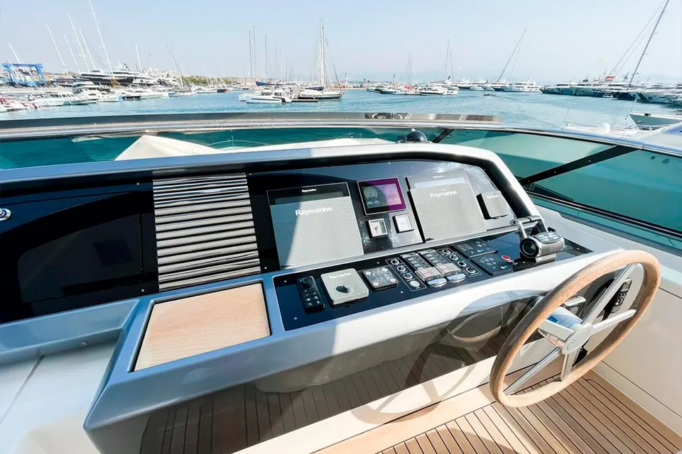 2017 Sanlorenzo SL 86, photo 3