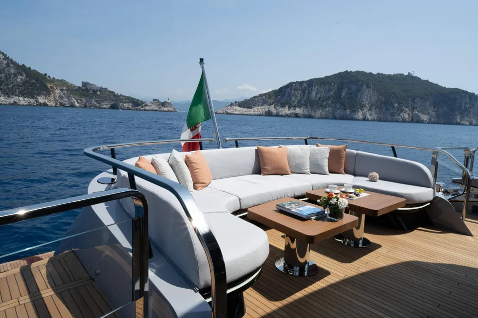 Ereiva, 2023 Mangusta 104 REV, photo 4