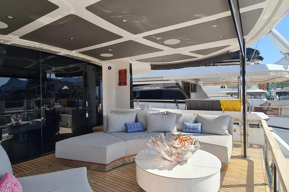 2022 Sunseeker 88, photo 8