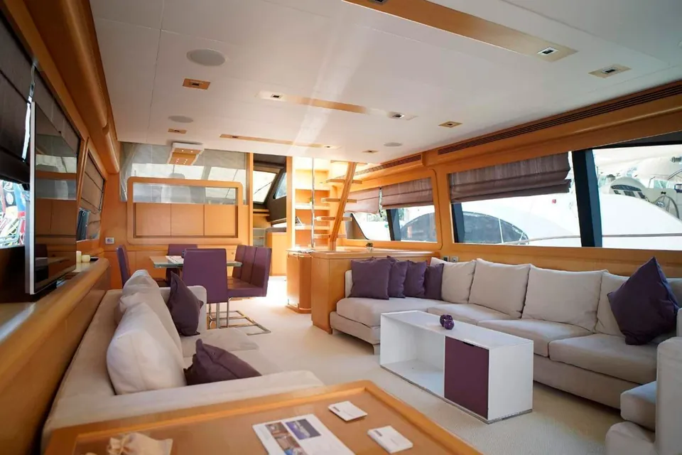 Reine Des Coeurs, 2015 Ferretti 800, photo 4