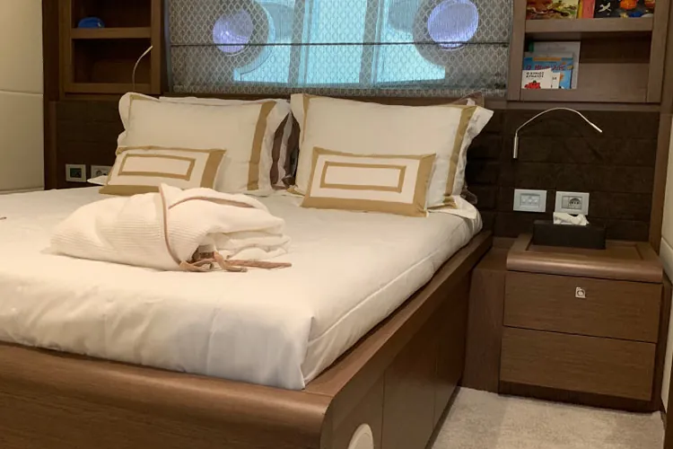 2015 Ferretti 800, photo 24