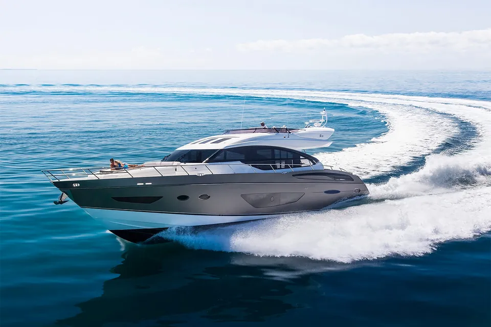 2017 Princess S72, photo 9