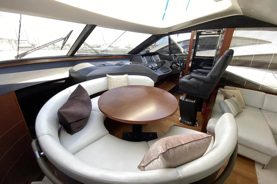 2017 Princess S72, photo 20