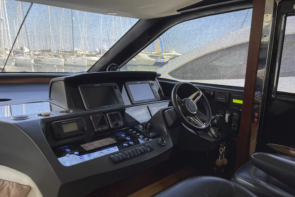 2017 Princess S72, photo 30