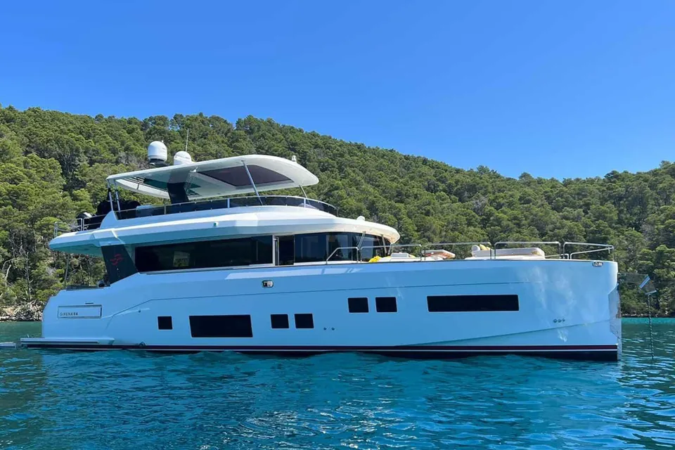 Avventura, 2020 Sirena Yachts 64, photo 1