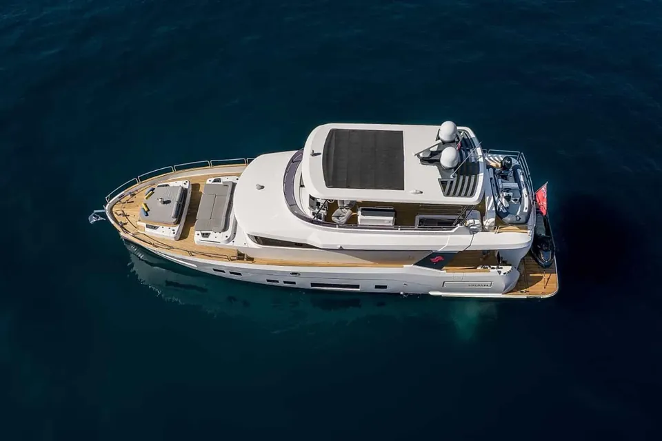Avventura, 2020 Sirena Yachts 64, photo 16