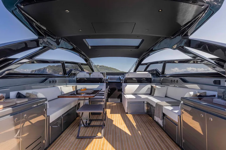 Eos, 2022 Riva 68 Diable, photo 1