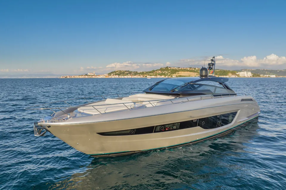 Eos, 2022 Riva 68 Diable, photo 16