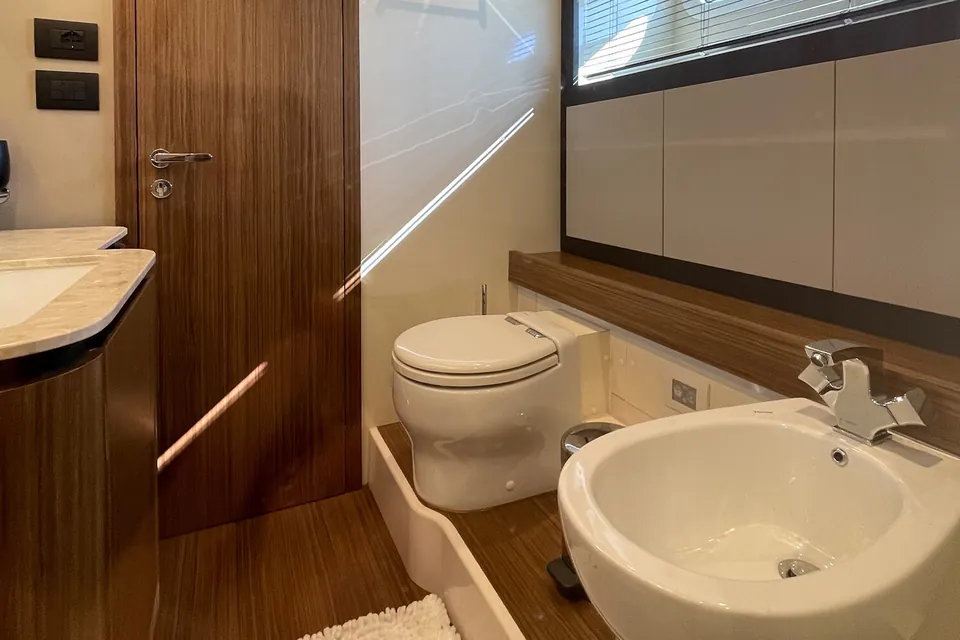 2019 Azimut Magellano 66, photo 25