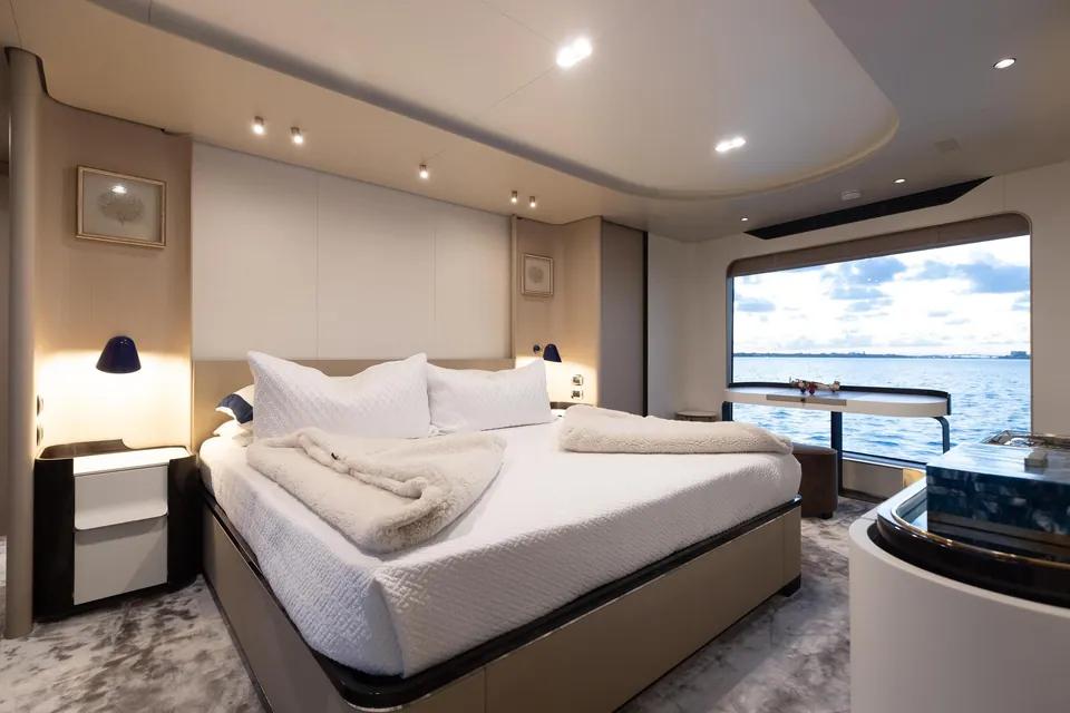 La Mama, 2022 Azimut Grande 32M, photo 6