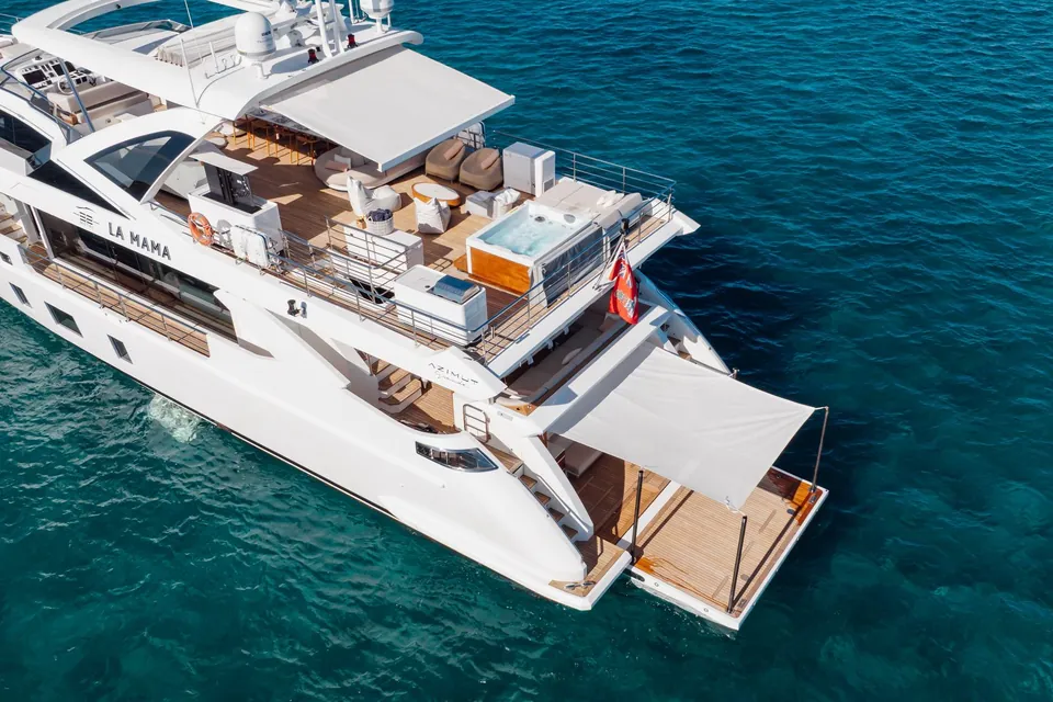 La Mama, 2022 Azimut Grande 32M, photo 15