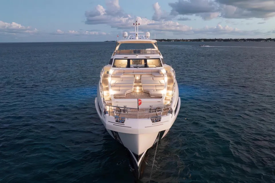 La Mama, 2022 Azimut Grande 32M, photo 17