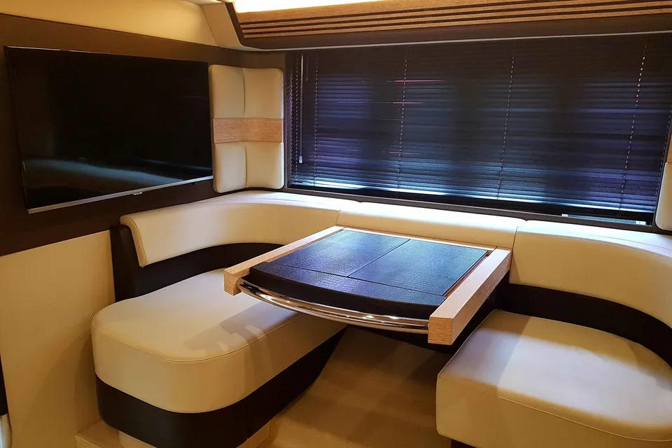 2015 Azimut 64, photo 10