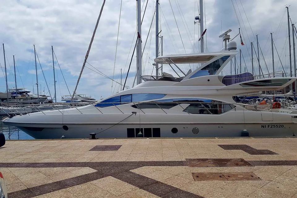 2015 Azimut 64, photo 15