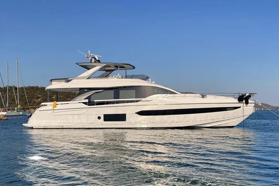 Ma Belle, 2022 Azimut Fly 78, photo 2